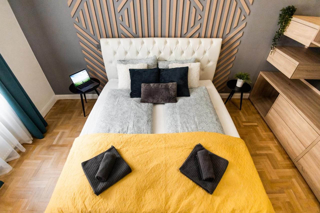 Deluxe Quentin Home Next To The Fashion Street Budapest Exterior foto